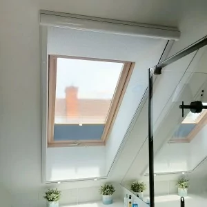 moskitiera na oknie dachowym, moskitiera okna dachowego na wymiar